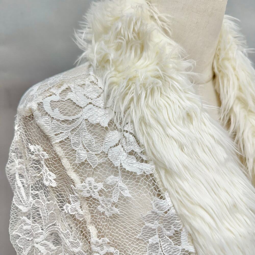 Vintage Y2k Moda International White Lace Duster Faux Fur Trim Sz XS Penny Lane - Picture 12 of 15